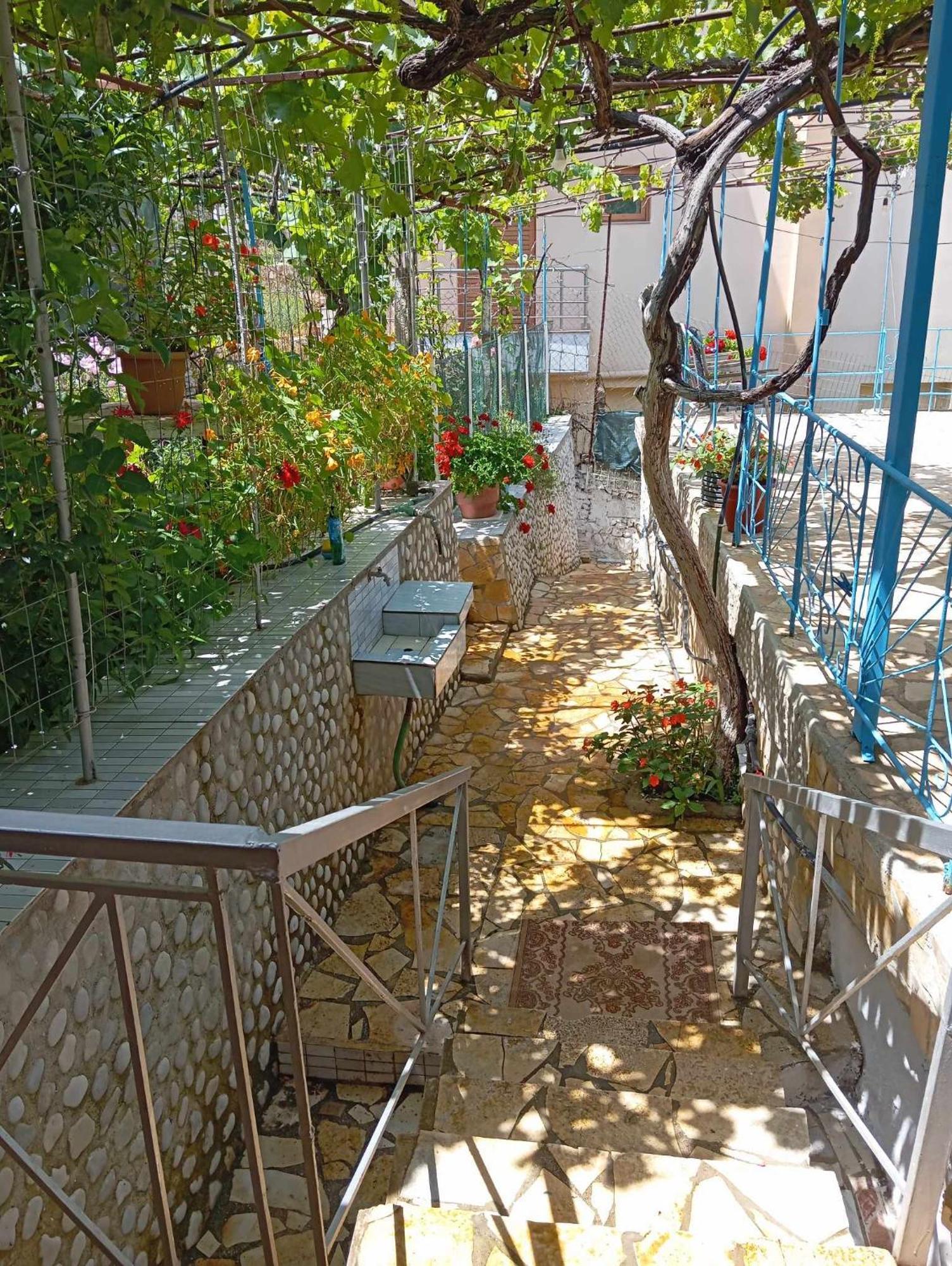 Hotel Relaxation Place Himarë Exterior foto